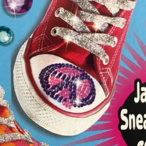 CK Sparkle Sneakers Kit - Picture 1 of 11